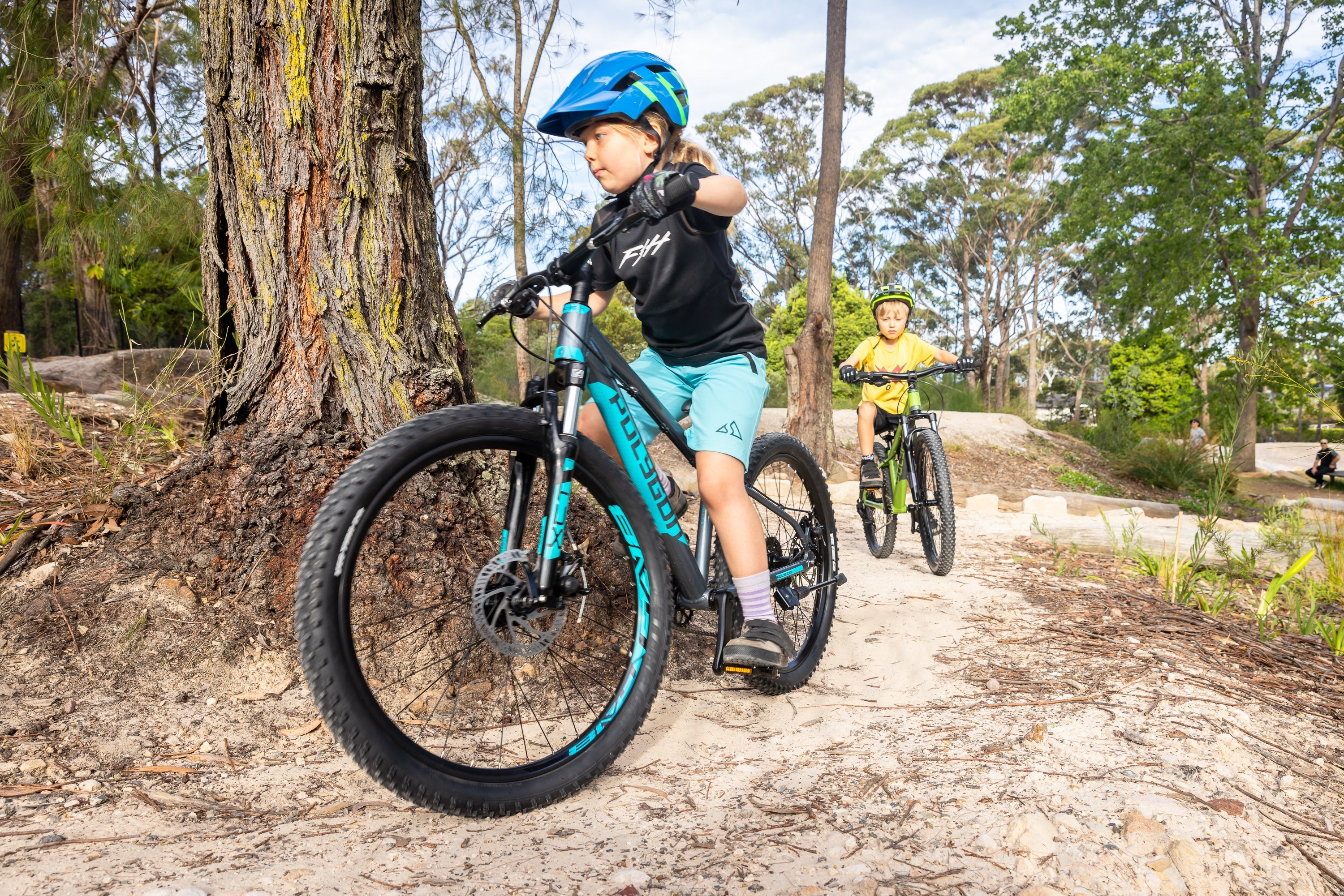Polygon Premier 24 XC Disc - Mountain Bike - Image 14